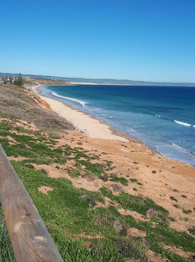 Moana Beach Tourist Park Екстер'єр фото