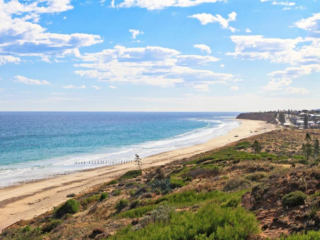 Moana Beach Tourist Park Екстер'єр фото